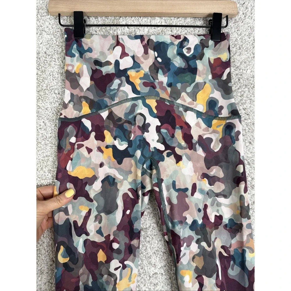 SPANX Booty‎ Boost Active Painted Camo Pink Multi Active Printed ⅞ Leggings